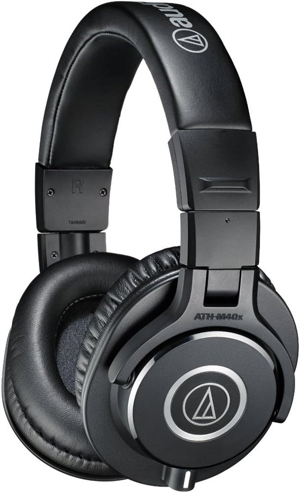 B00HVLUR54 - Audio-Technica ATH-M40x Professional Studio Monitor Headphone, Black (AUD ATHM40X)