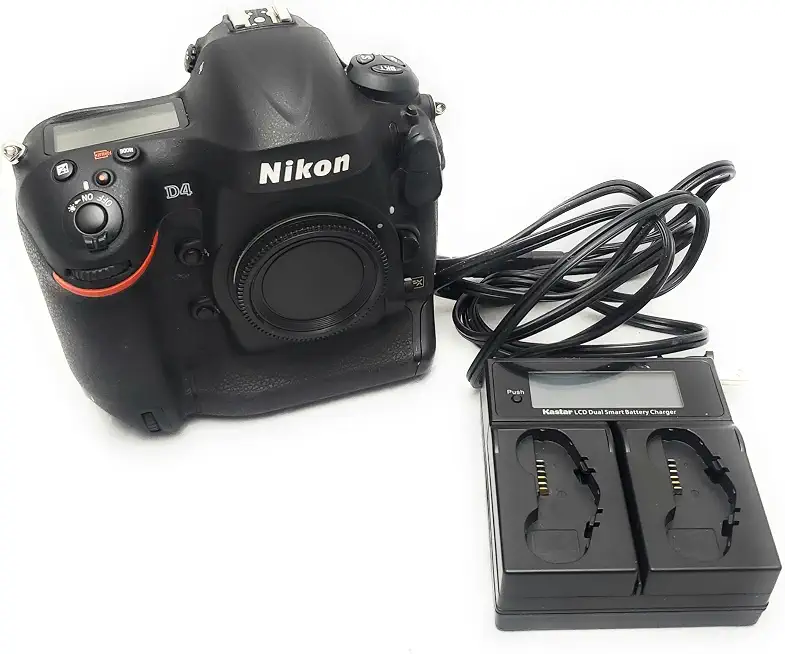 Nikon D4 16.2 MP CMOS FX Digital SLR with Full 1080p HD Video (Body Only) - B006U49XM6